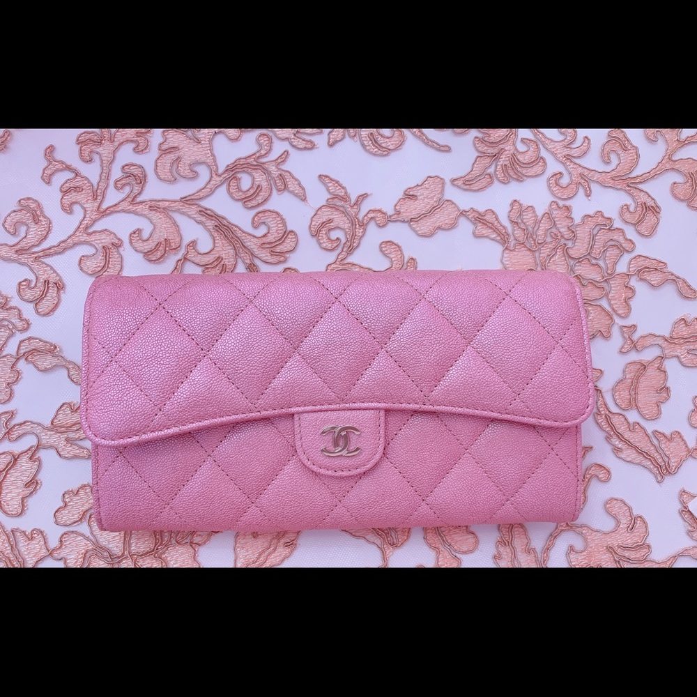 Chanel long wallet 19s iridescent pink in great condition - Picture 2 of 7